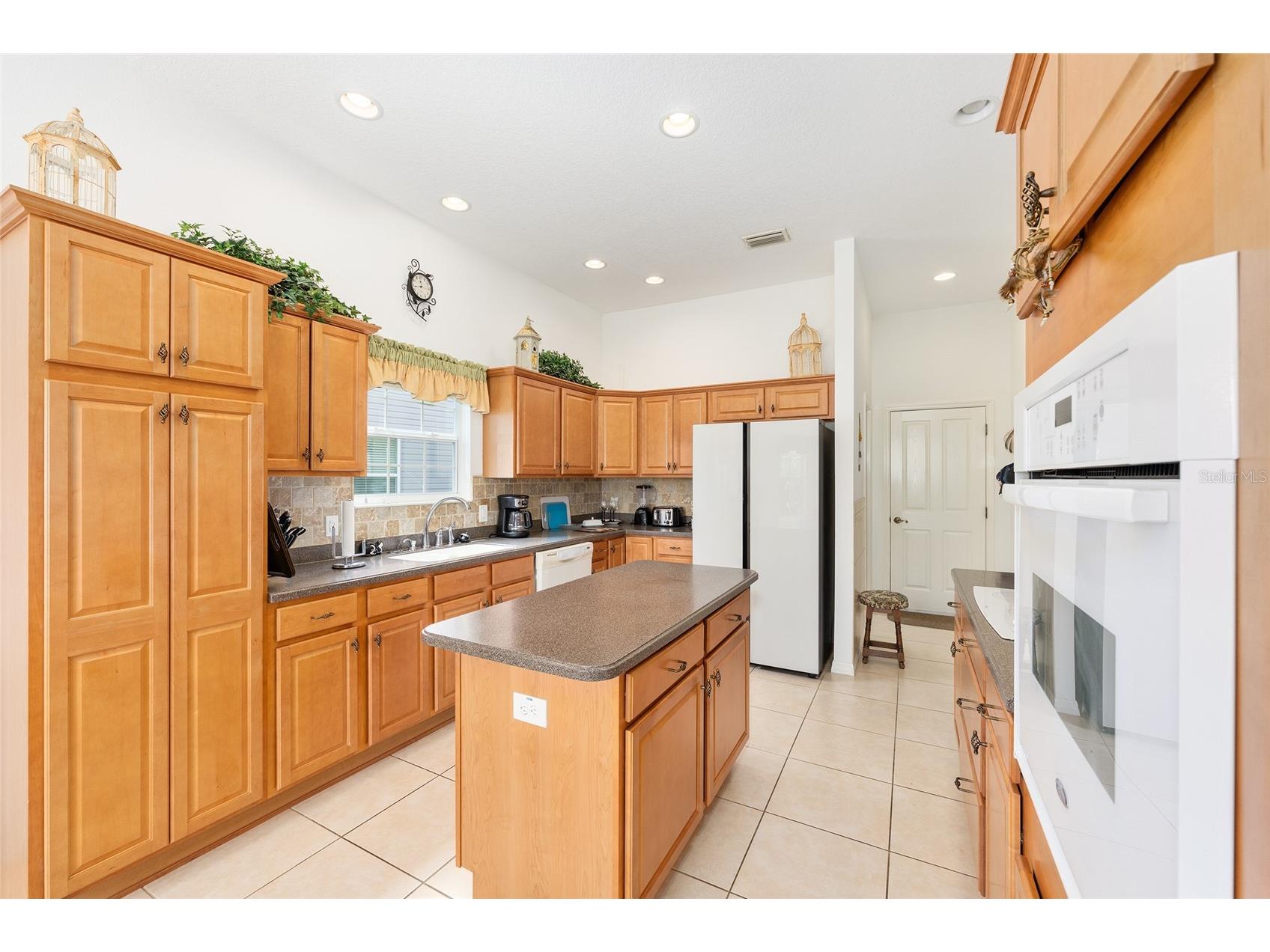 2047 Dunster Court The Villages FL 32162 OM725287 image30