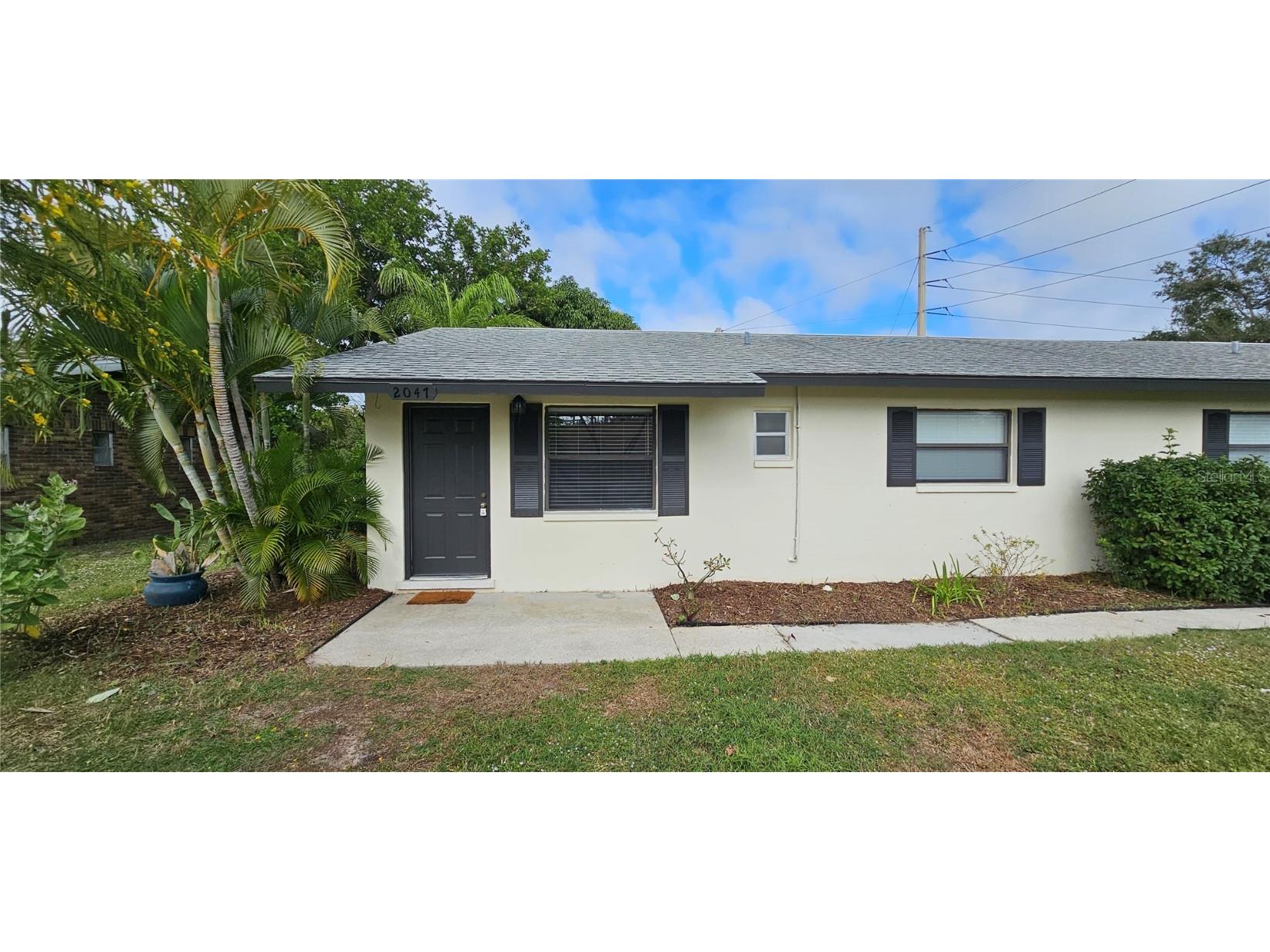 2047 Fiesta Drive Sarasota FL 34231 R4907486 image1