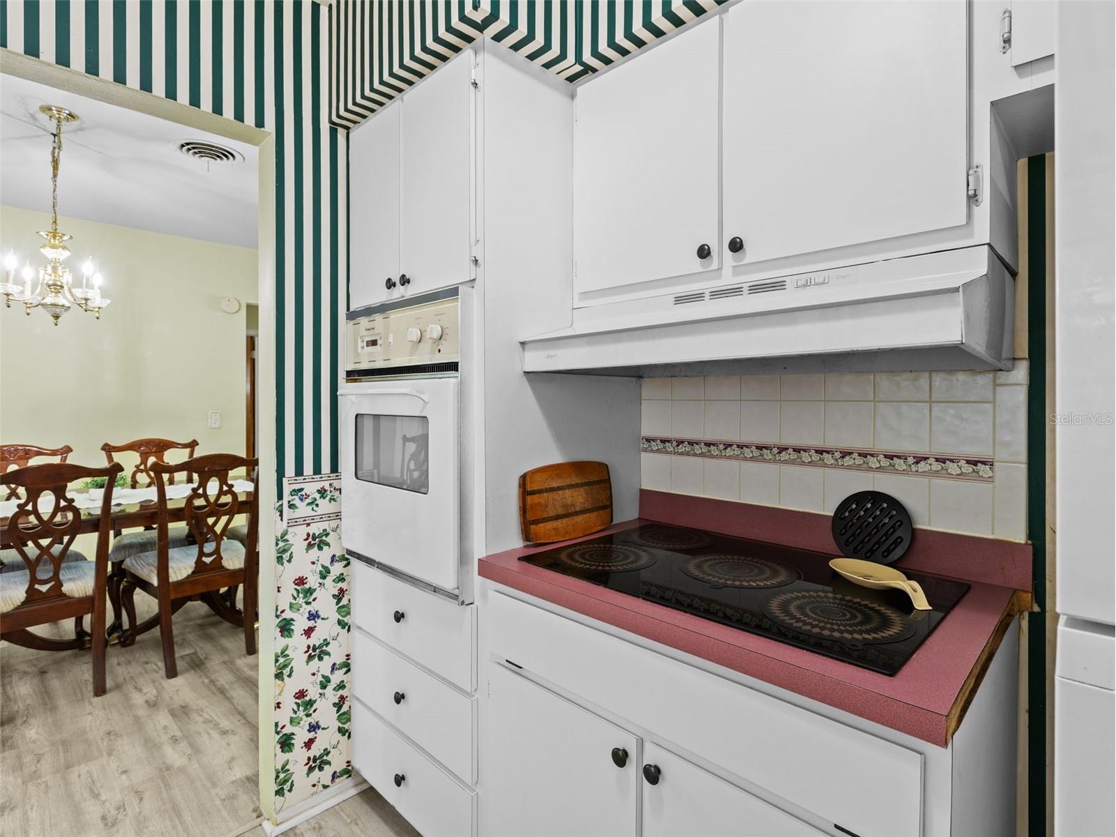 2047 Greenbriar Boulevard Clearwater FL 33763 OM723771 image16