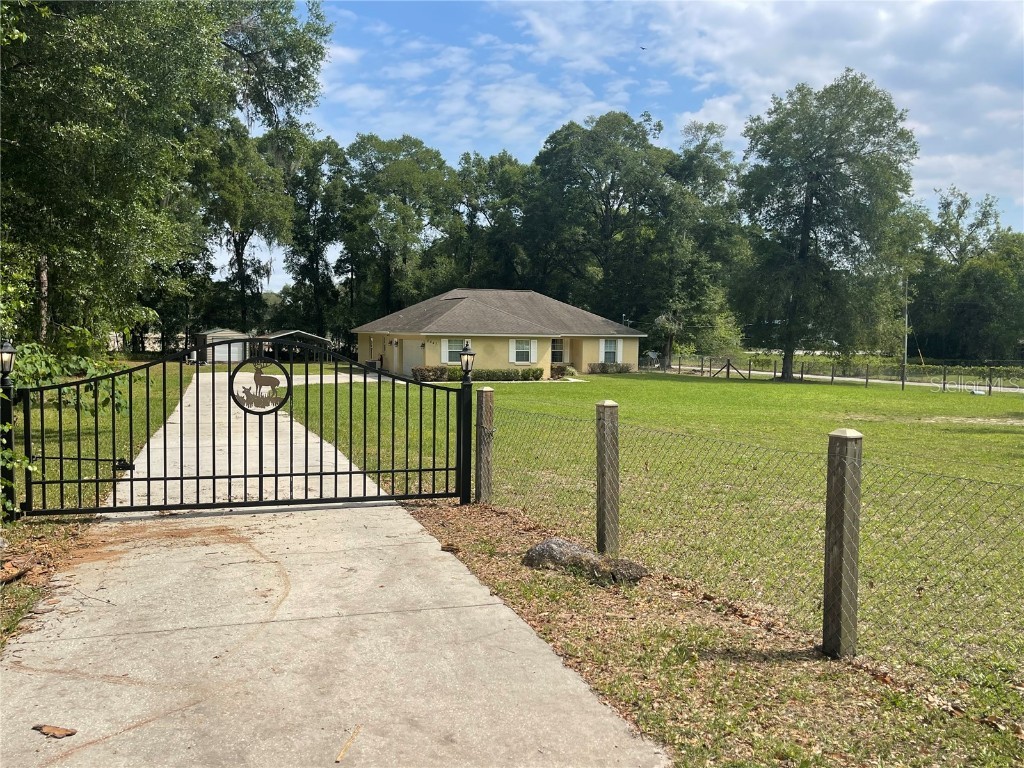 2047 NE 35th St. Ocala FL 34479 OM657674 image1