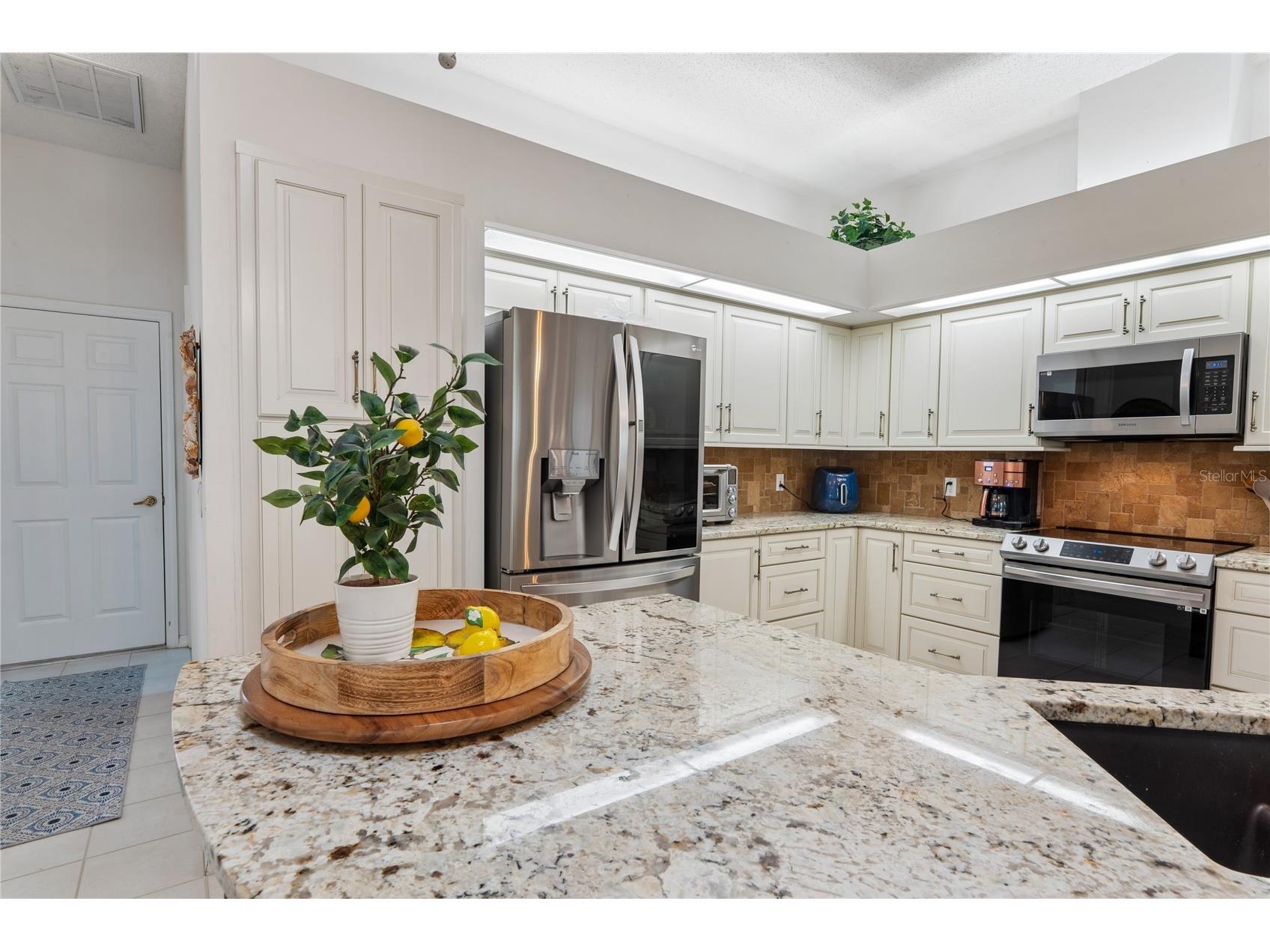 2047 Overbrook Lane Spring Hill FL 34606 TB8495591 image17