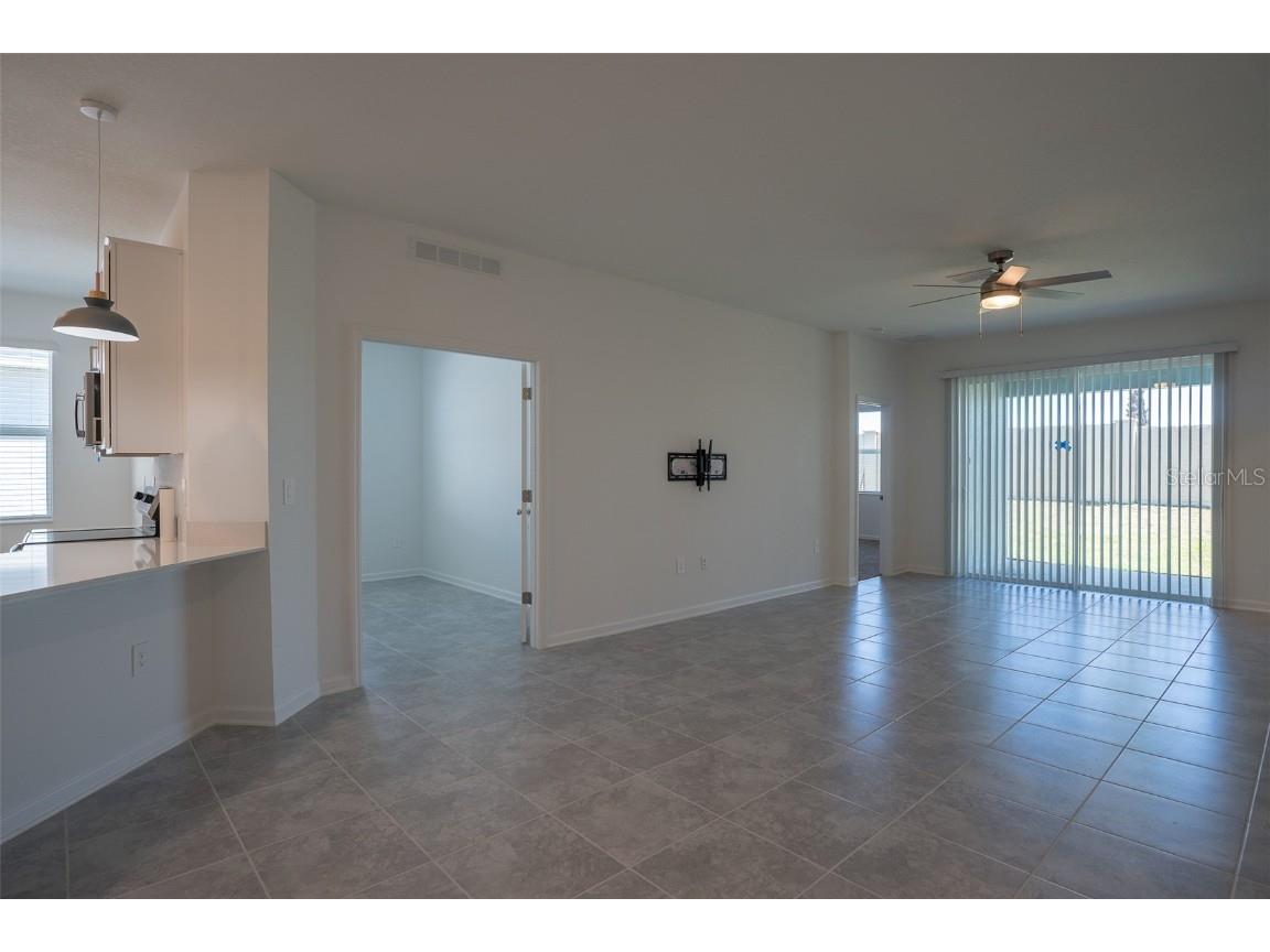 2047 Punch Bowl Avenue Davenport FL 33837 O6368770 image4