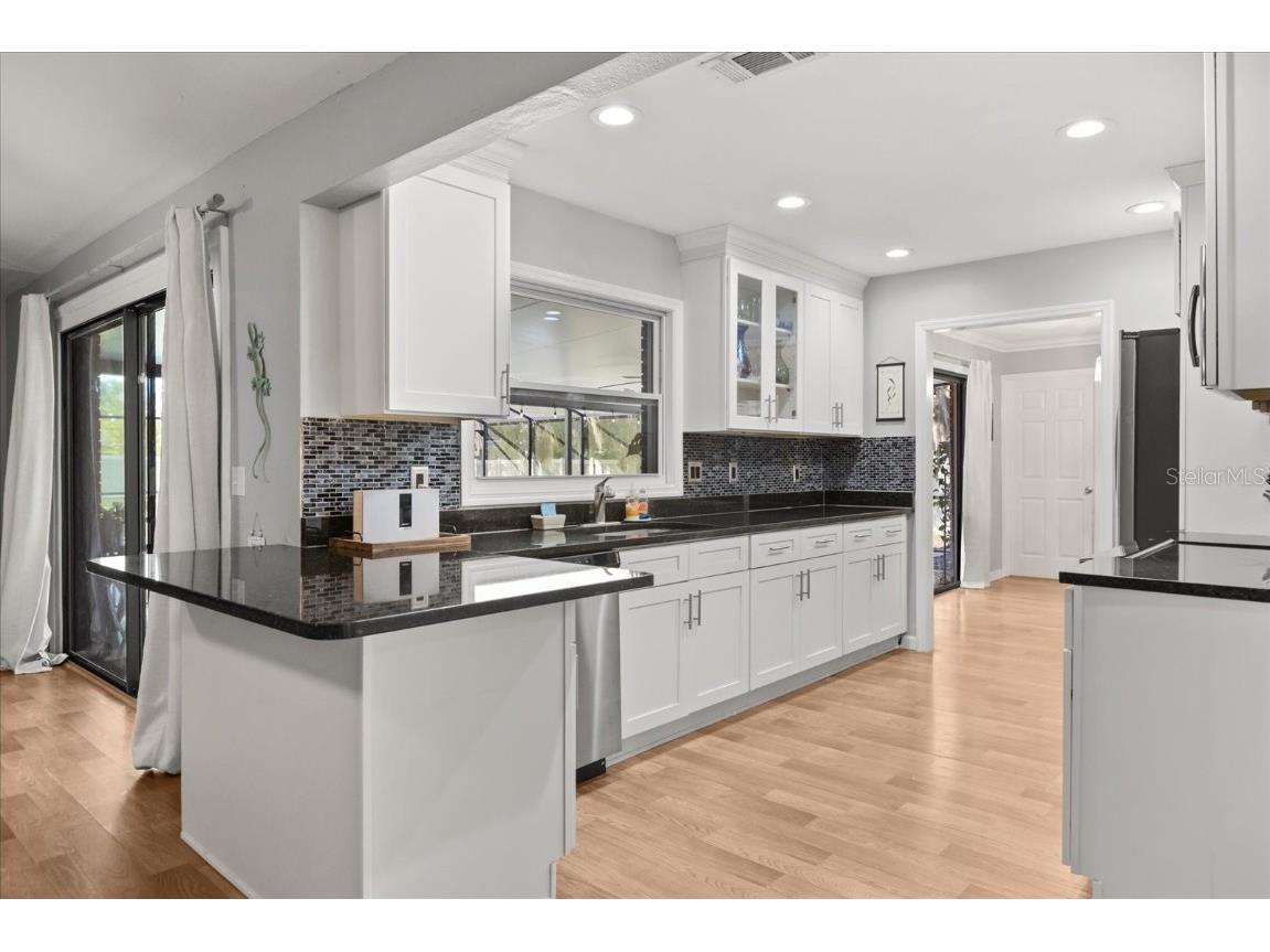 2047 Rocky Hill Drive Deltona FL 32738 - BIG LAKE AND LAKE SIDNEY O6363363 image11