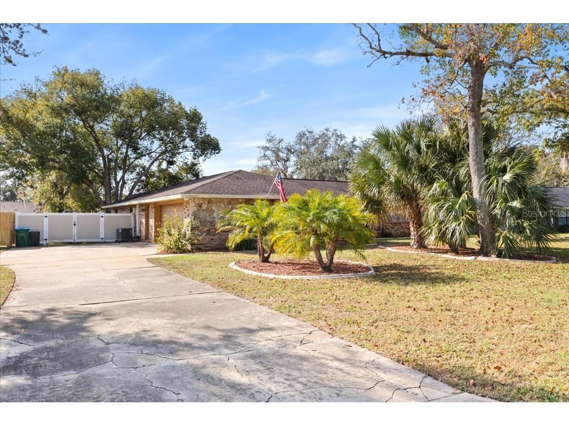 2047 Rocky Hill Drive Deltona FL 32738 - BIG LAKE AND LAKE SIDNEY O6363363 image2