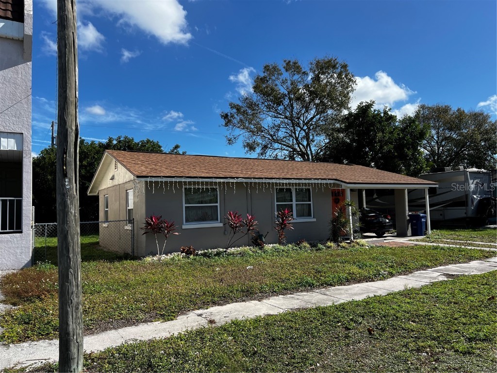 2048 Bee Ridge Road Sarasota FL 34239 A4629734 image8