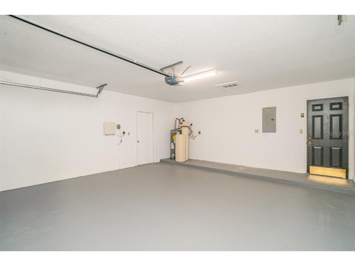 2048 Berry Roberts Drive Sun City Center FL 33573 O6350386 image27