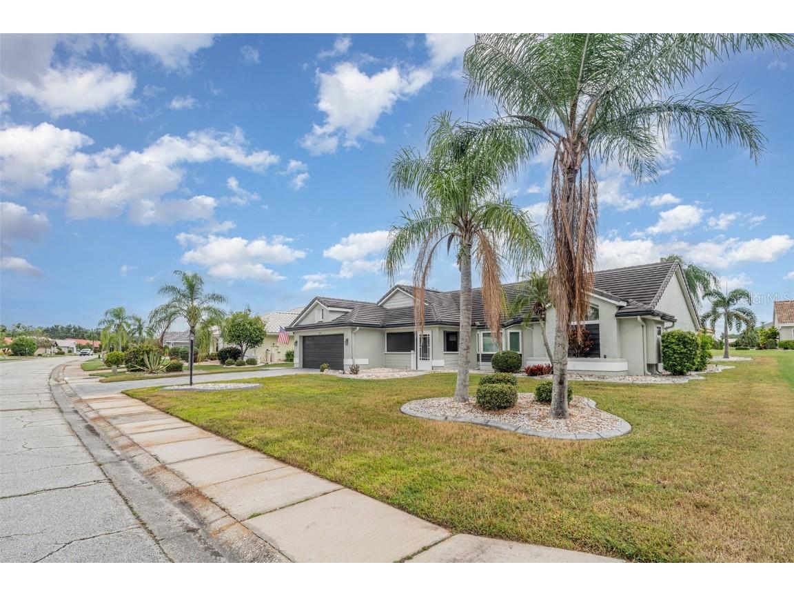 2048 Berry Roberts Drive Sun City Center FL 33573 O6350386 image3