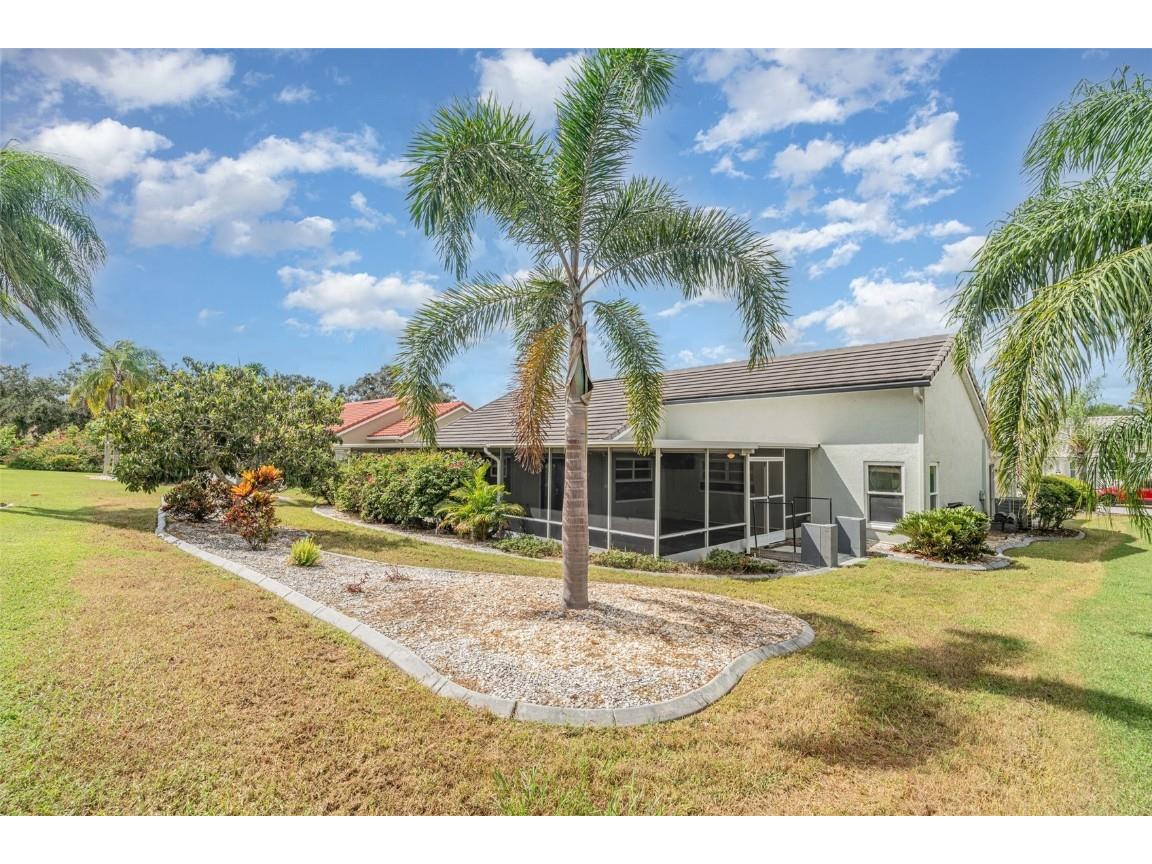 2048 Berry Roberts Drive Sun City Center FL 33573 O6350386 image30