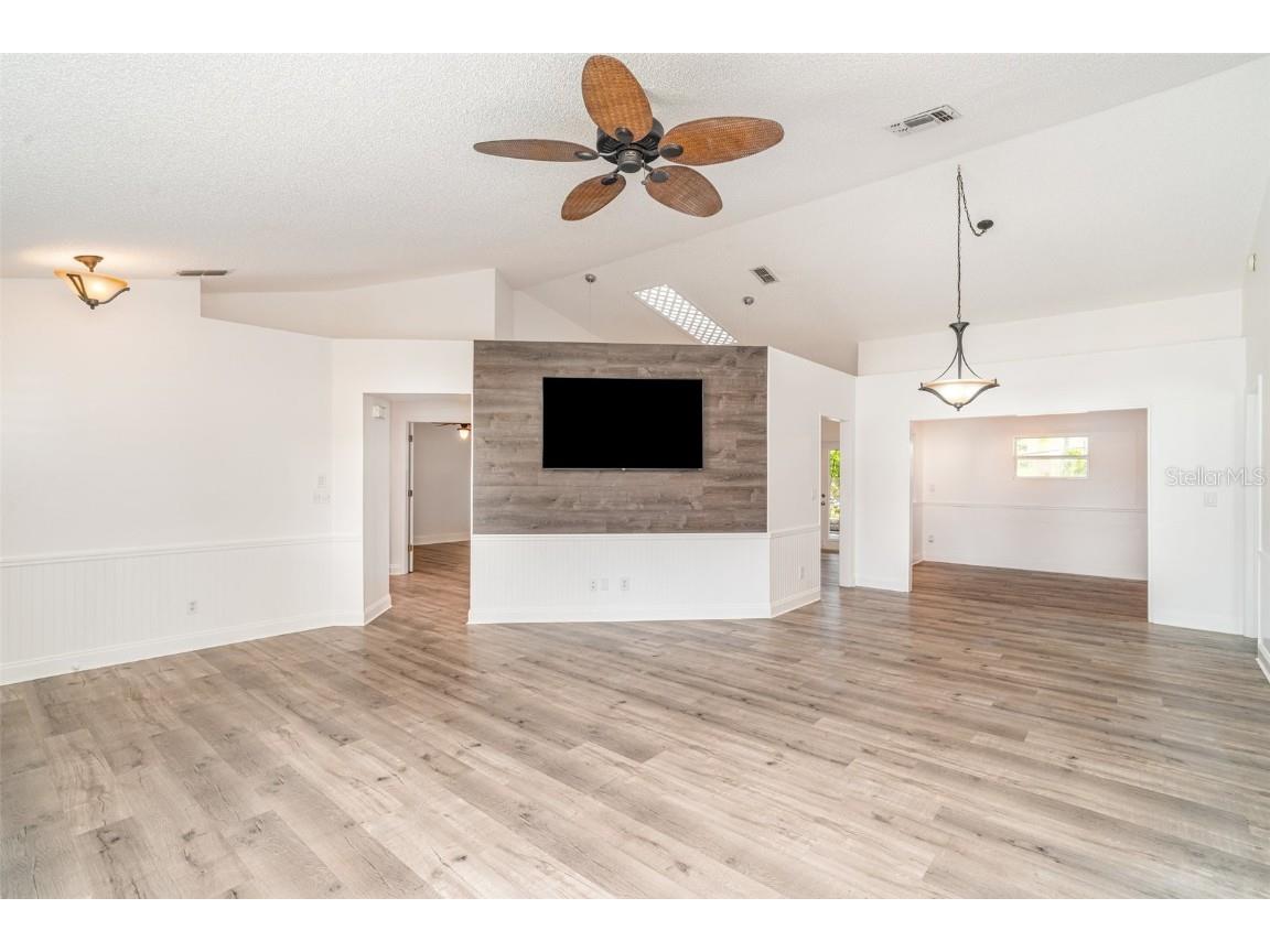 2048 Berry Roberts Drive Sun City Center FL 33573 O6350386 image6