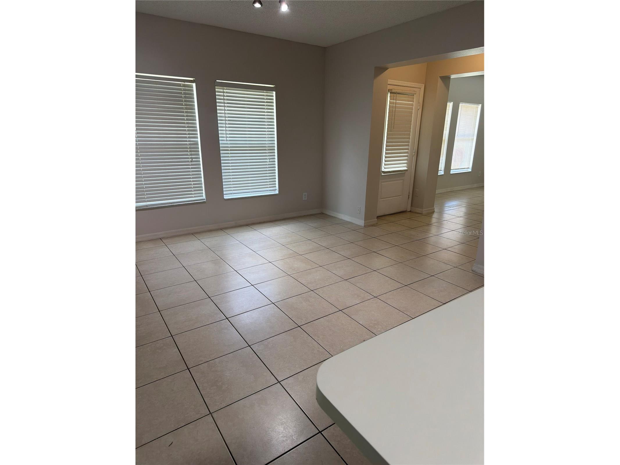 2048 Cypress Bay Boulevard Kissimmee FL 34743 O6386580 image20