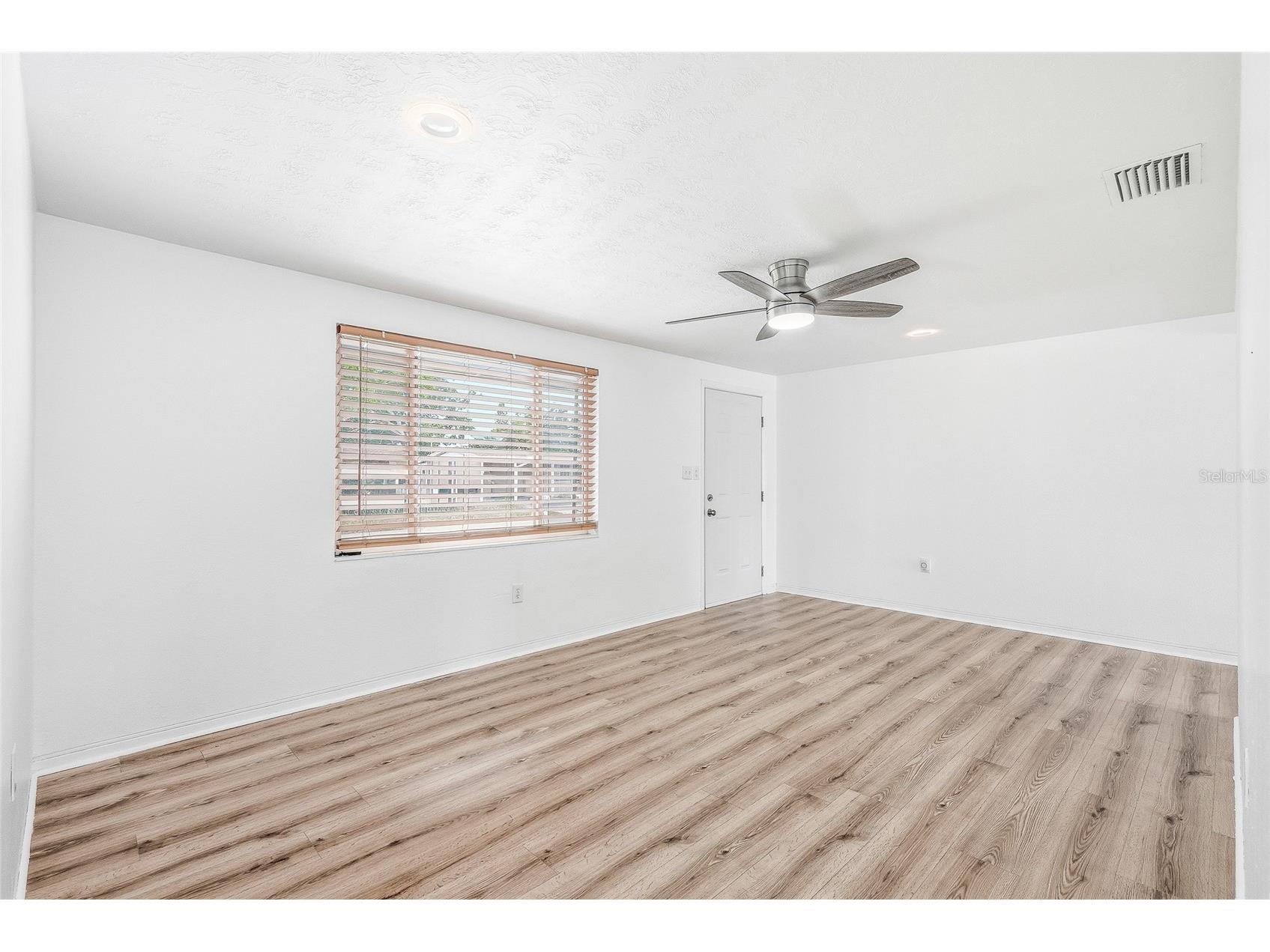2048 Hess Drive Holiday FL 34691 TB8518342 image4