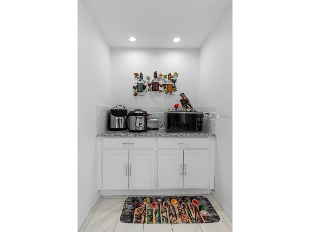 2048 Laredo Drive Deltona FL 32738 V4942145 image12