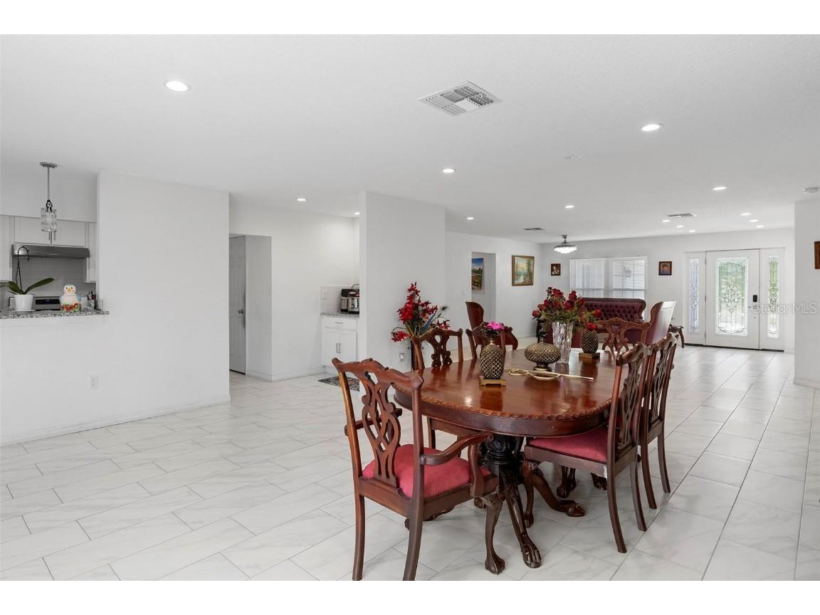 2048 Laredo Drive Deltona FL 32738 V4942145 image13