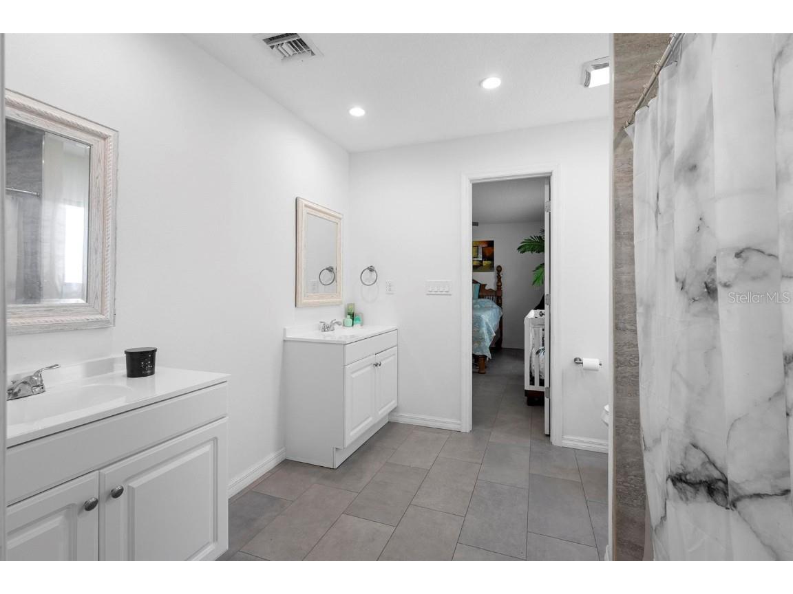 2048 Laredo Drive Deltona FL 32738 V4942145 image32