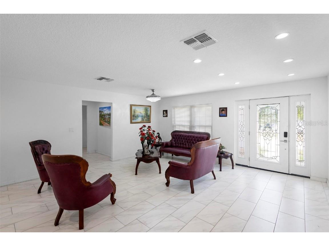 2048 Laredo Drive Deltona FL 32738 V4942145 image6