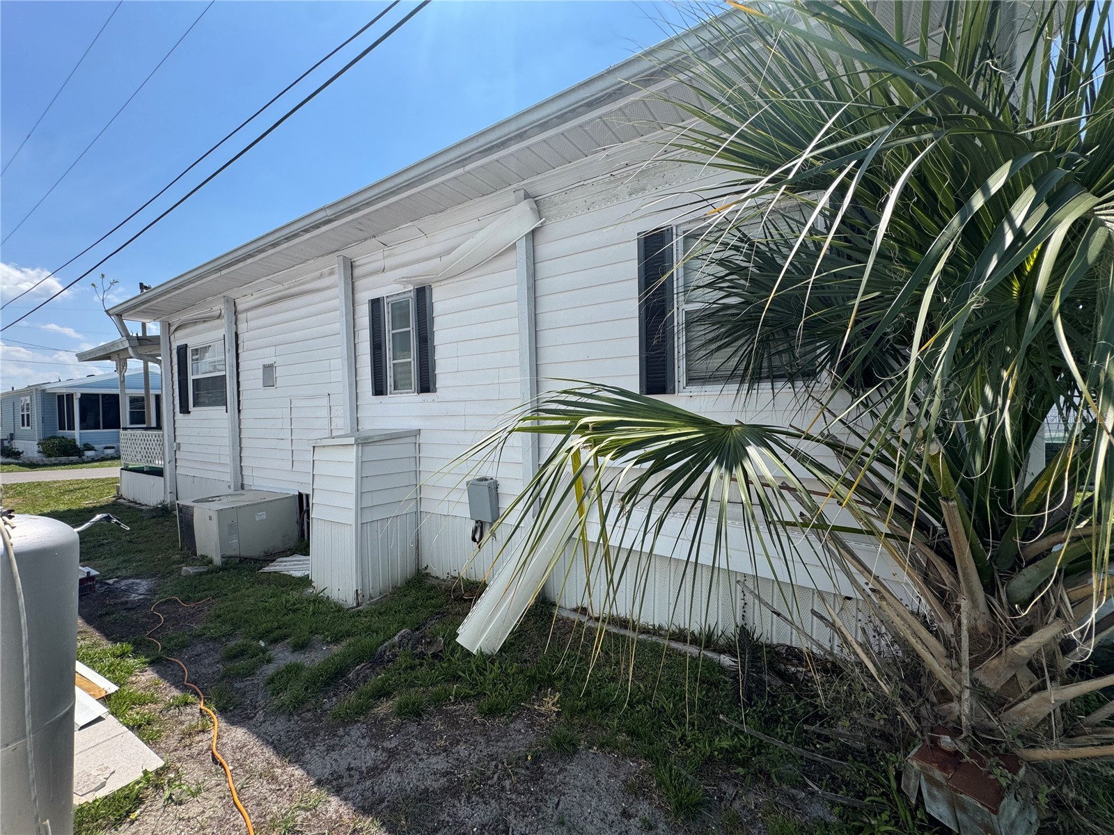 2049 Champion Street Sarasota FL 34231 A4688156 image2