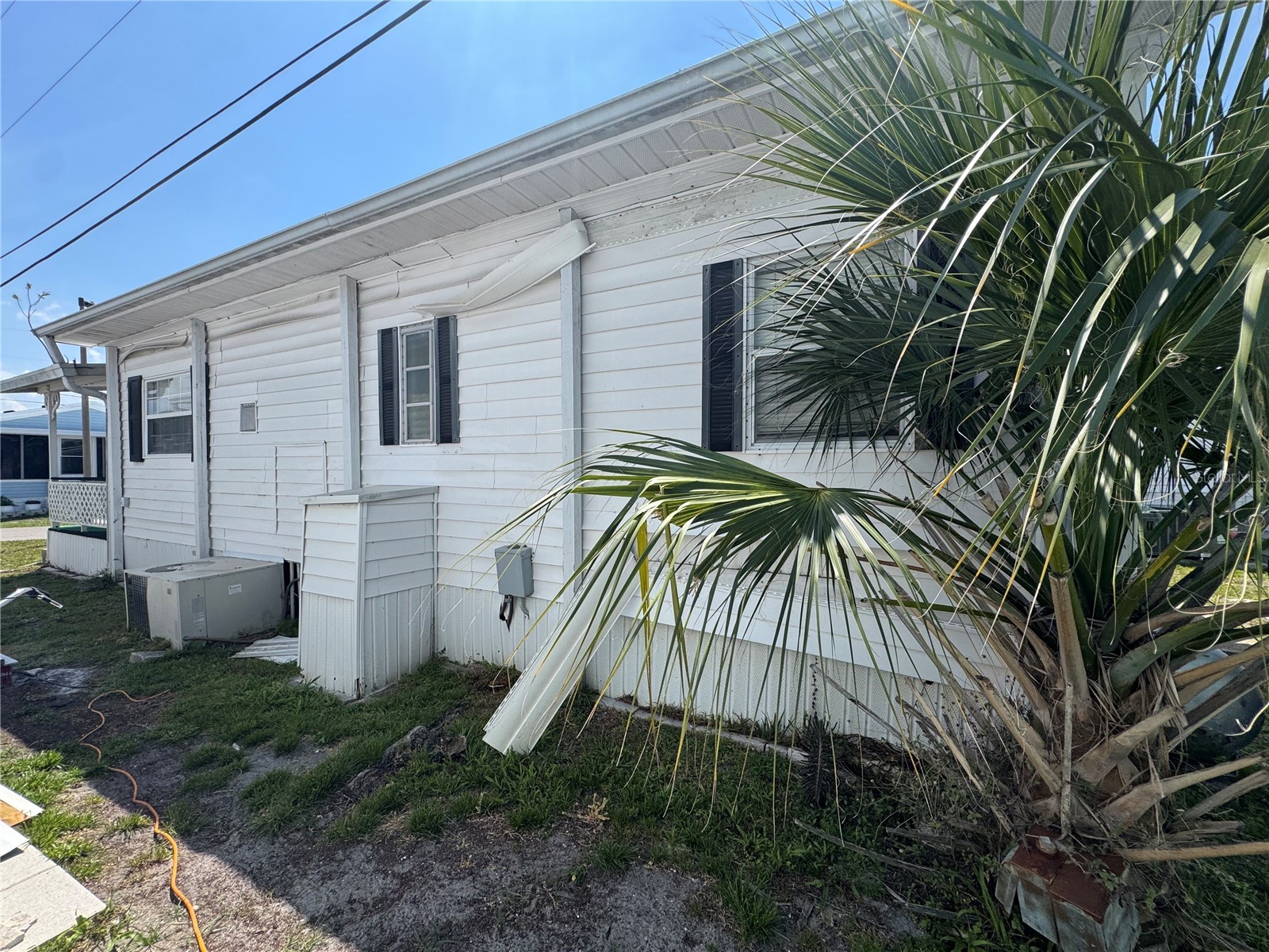 2049 Champion Street Sarasota FL 34231 A4688156 image3