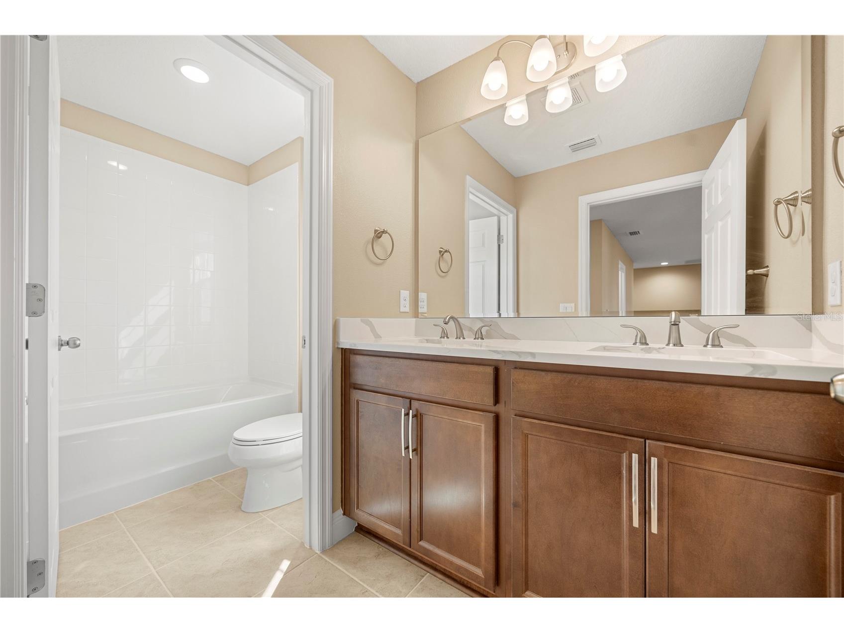 2049 Heart Lake Drive Groveland FL 34736 O6414615 image19