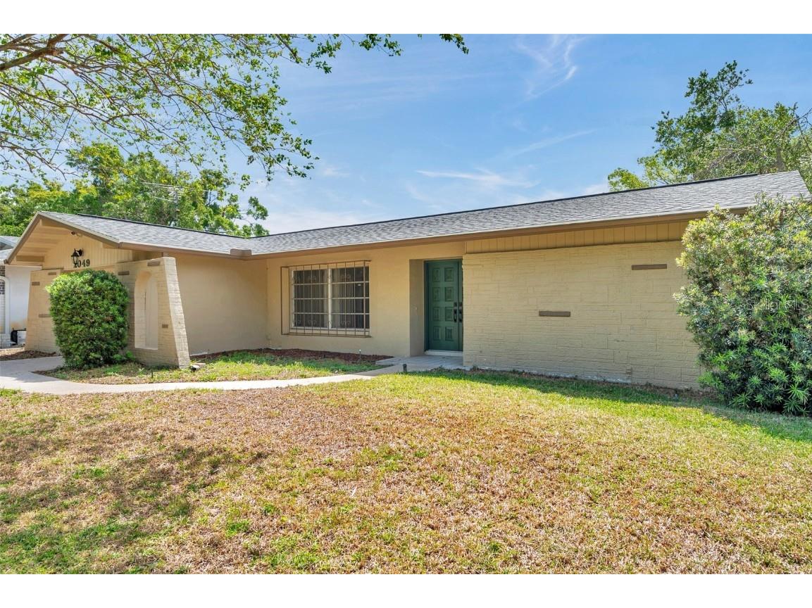 2049 Hillwood Drive Clearwater FL 33763 TB8370302 image1