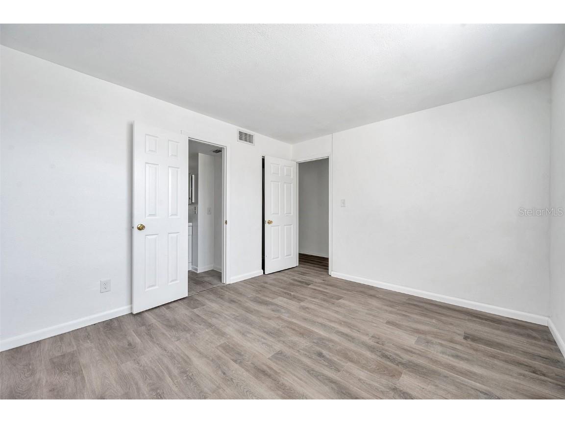 2049 Skimmer Court W #311 Clearwater FL 33762 TB8401522 image17