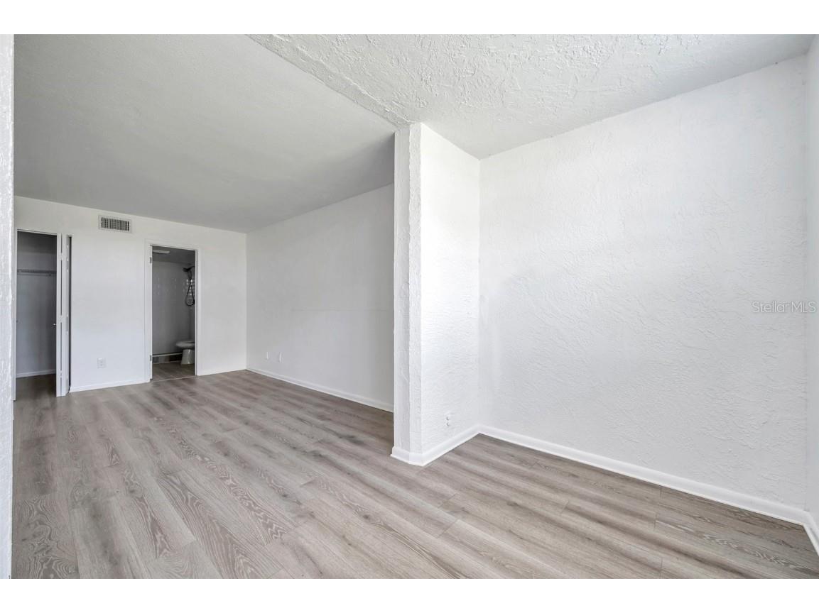 2049 Skimmer Court W #311 Clearwater FL 33762 TB8401522 image25