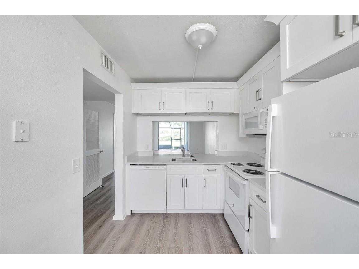 2049 Skimmer Court W #311 Clearwater FL 33762 TB8401522 image6