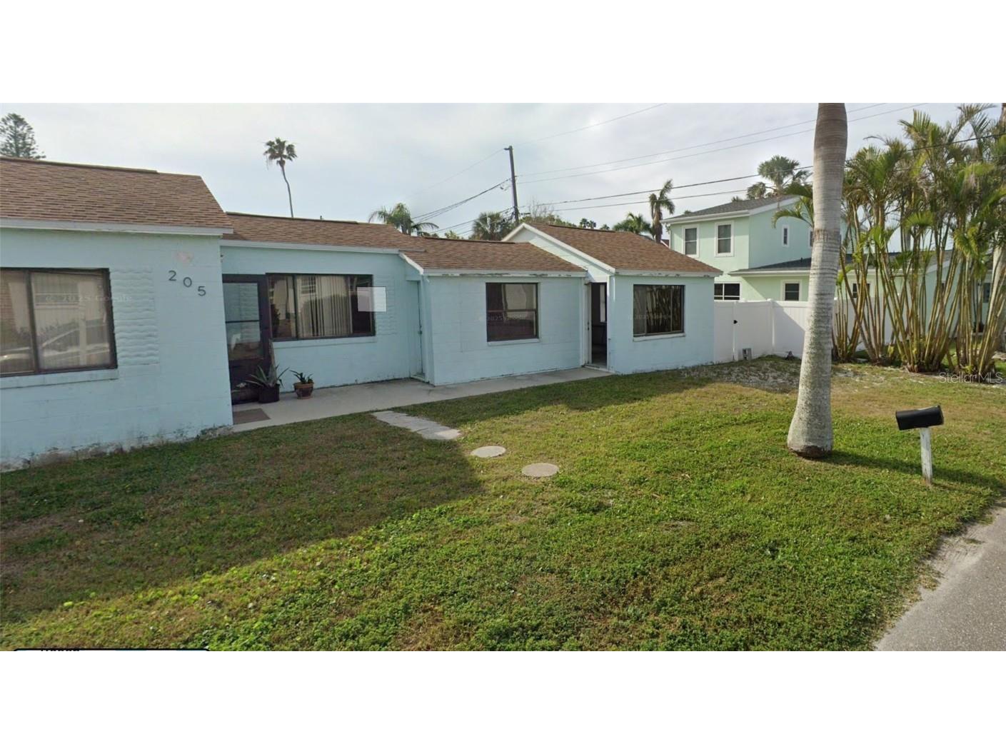 205 163rd Avenue Redington Beach FL 33708 N6139977 image1