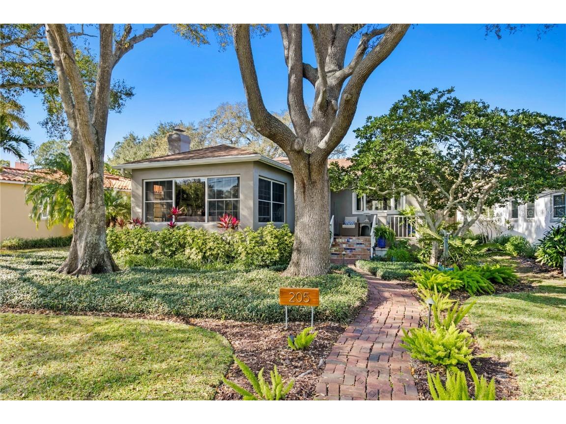 205 25th Avenue NE Saint Petersburg FL 33704 - COFFEE POT BAYOU U8218595 image1