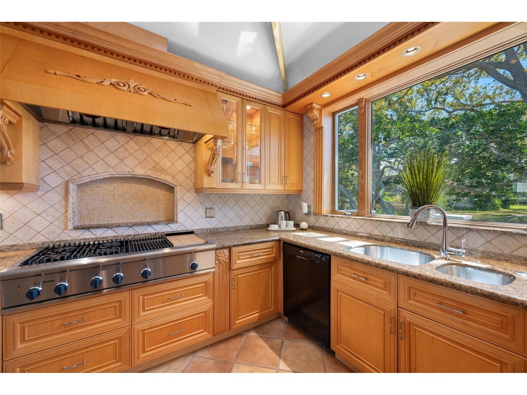 205 25th Avenue NE Saint Petersburg FL 33704 - COFFEE POT BAYOU TB8482592 image13