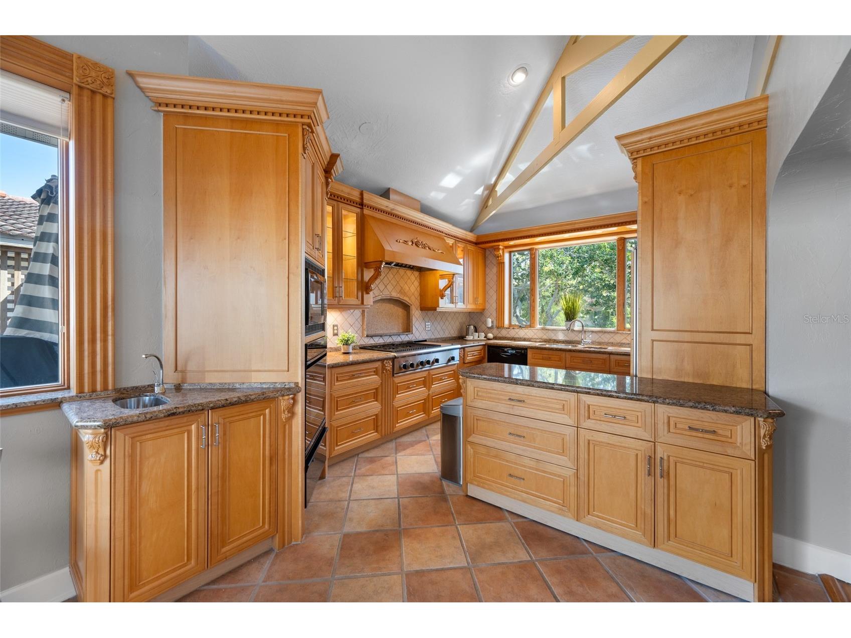 205 25th Avenue NE Saint Petersburg FL 33704 - COFFEE POT BAYOU TB8482592 image18