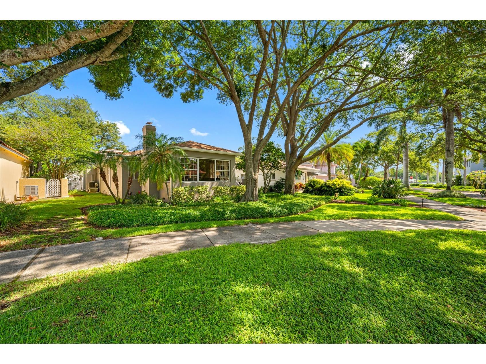 205 25th Avenue NE Saint Petersburg FL 33704 - COFFEE POT BAYOU TB8482592 image2