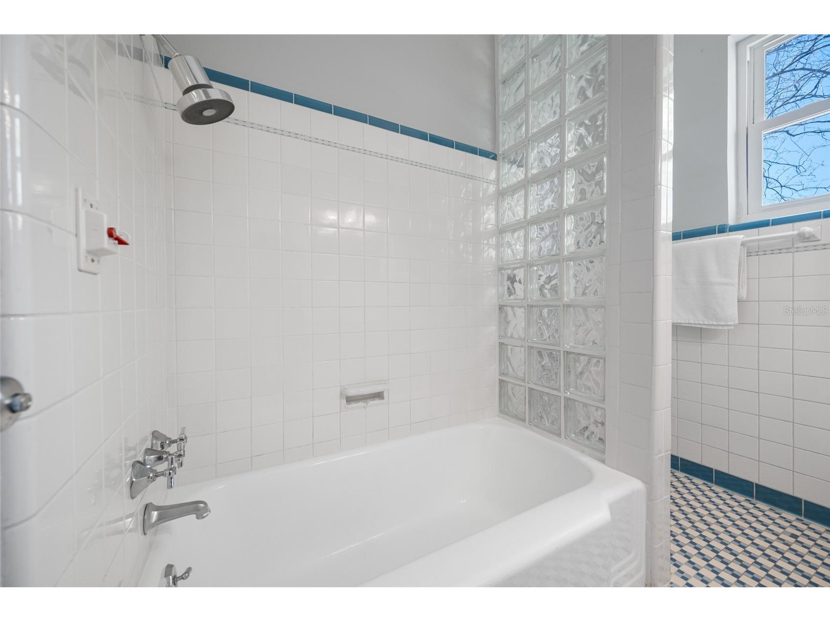 205 25th Avenue NE Saint Petersburg FL 33704 - COFFEE POT BAYOU TB8482592 image43