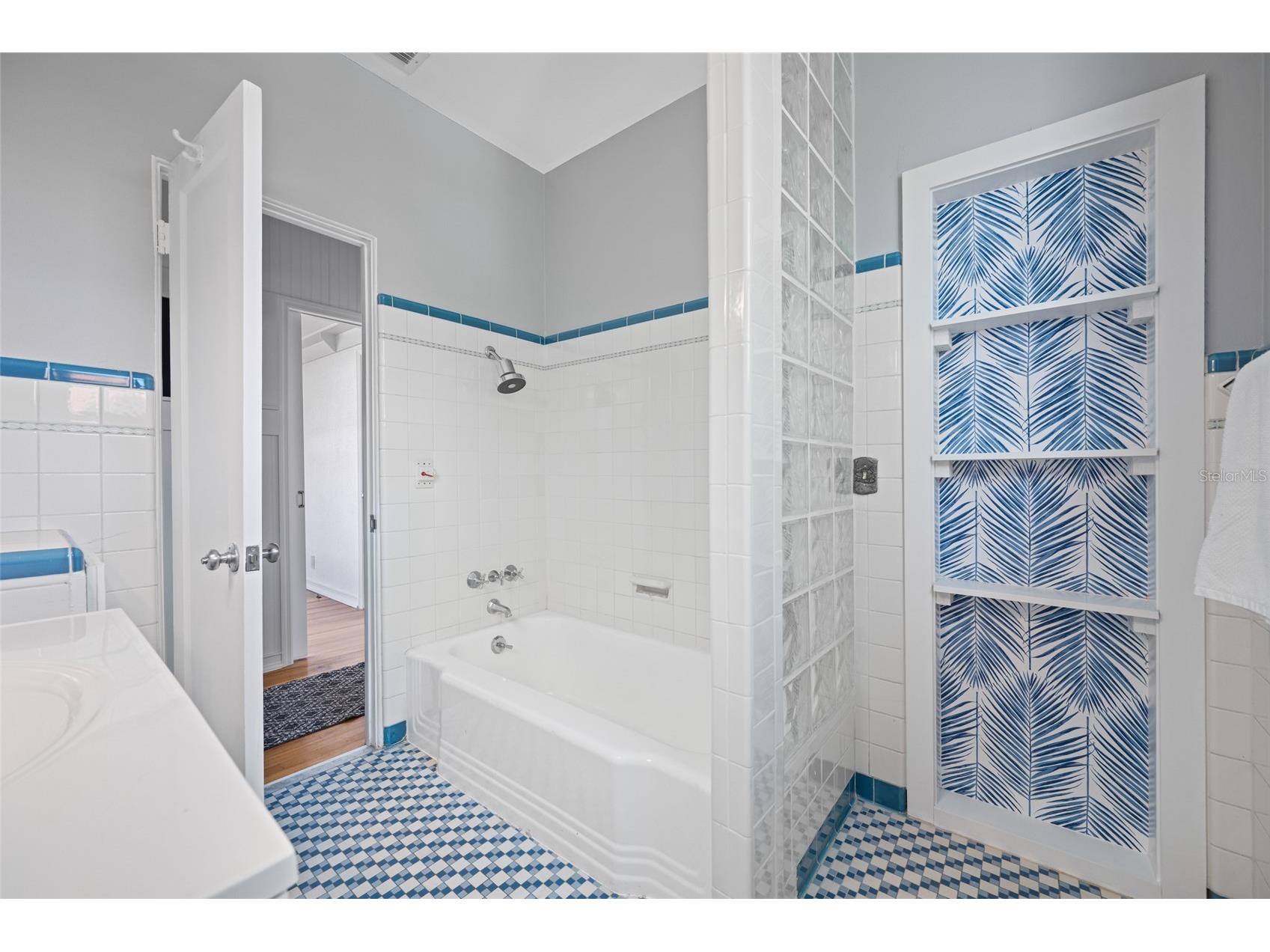 205 25th Avenue NE Saint Petersburg FL 33704 - COFFEE POT BAYOU TB8482592 image45