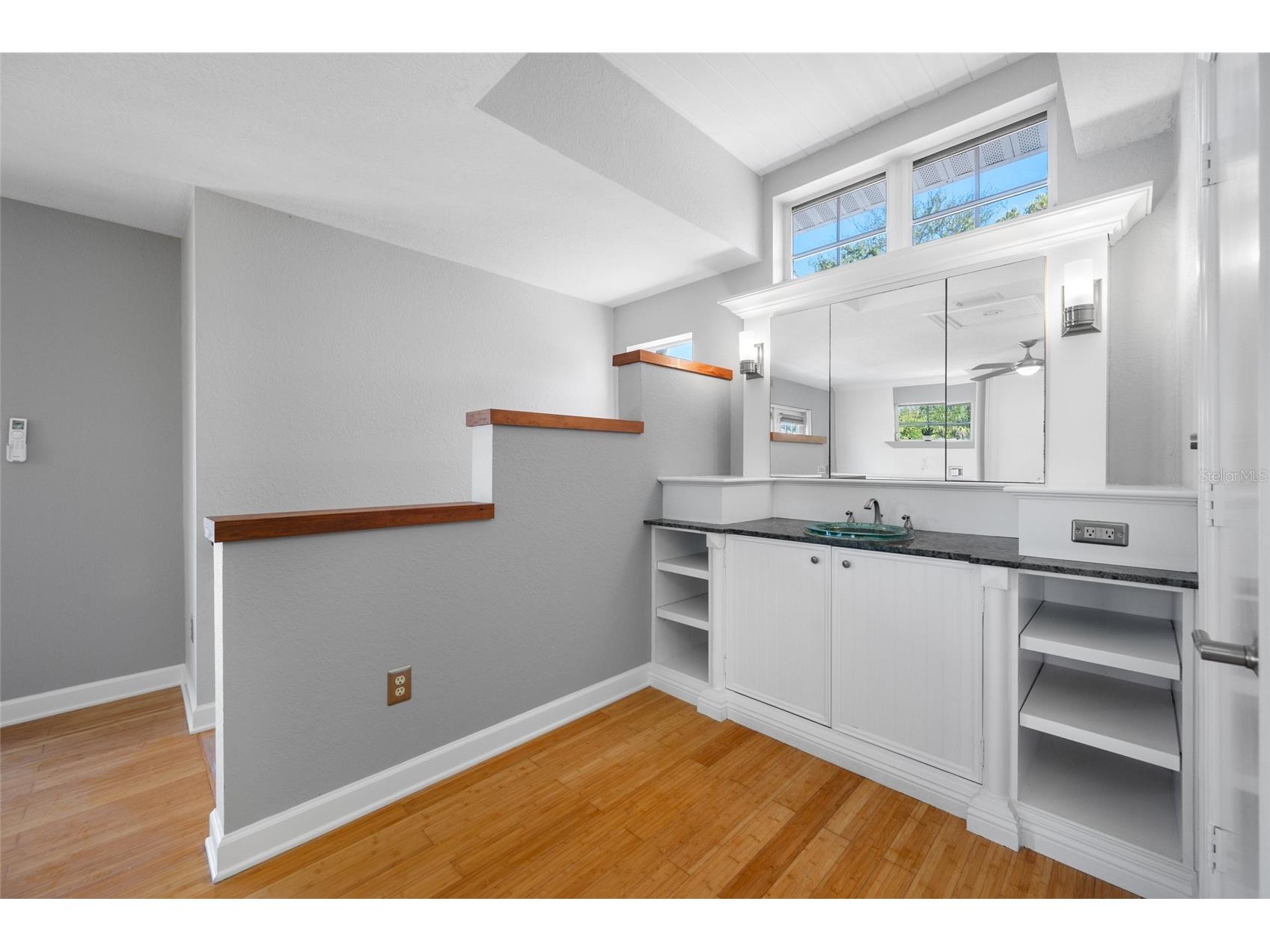 205 25th Avenue NE Saint Petersburg FL 33704 - COFFEE POT BAYOU TB8482592 image54