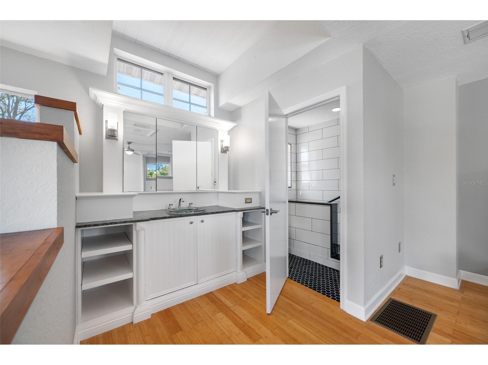 205 25th Avenue NE Saint Petersburg FL 33704 - COFFEE POT BAYOU TB8482592 image55