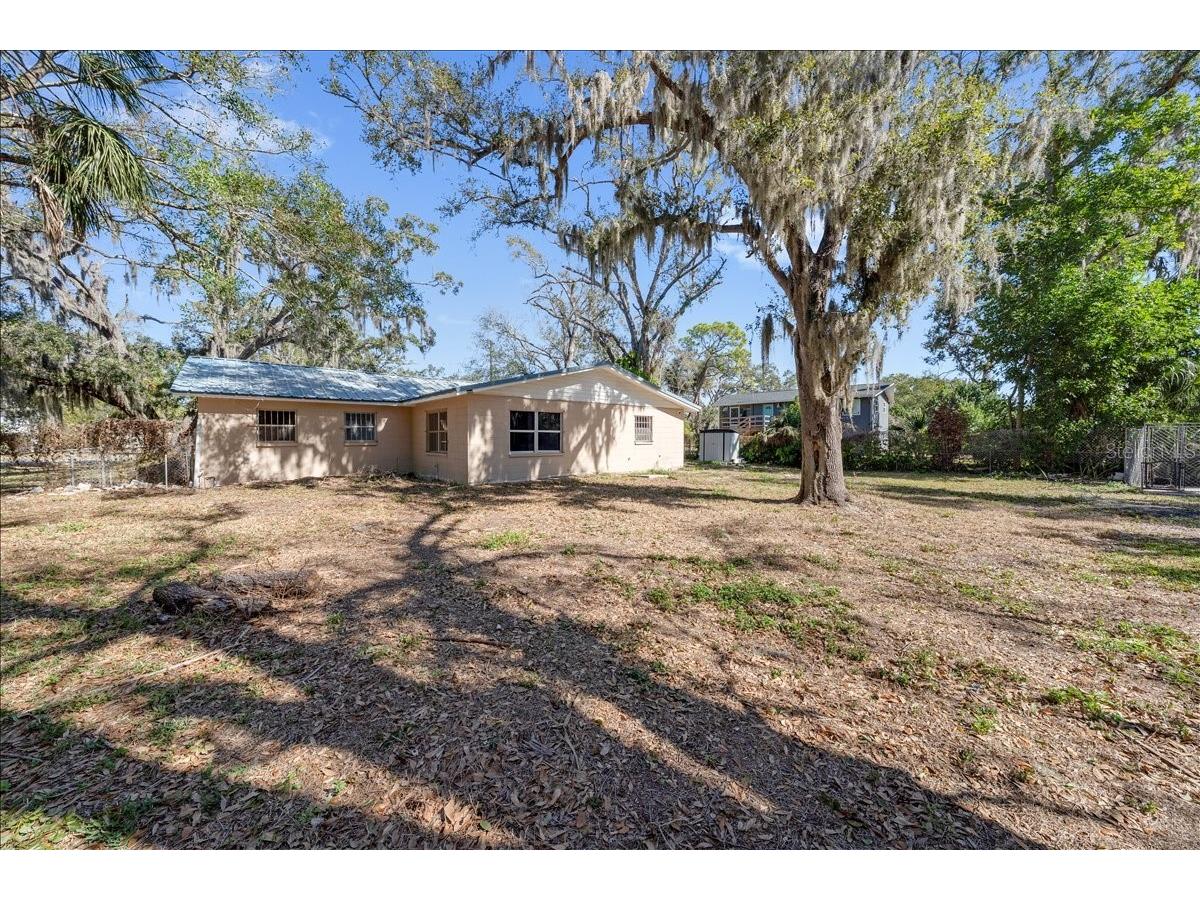 205 2nd Avenue SE Ruskin FL 33570 TB8471636 image2