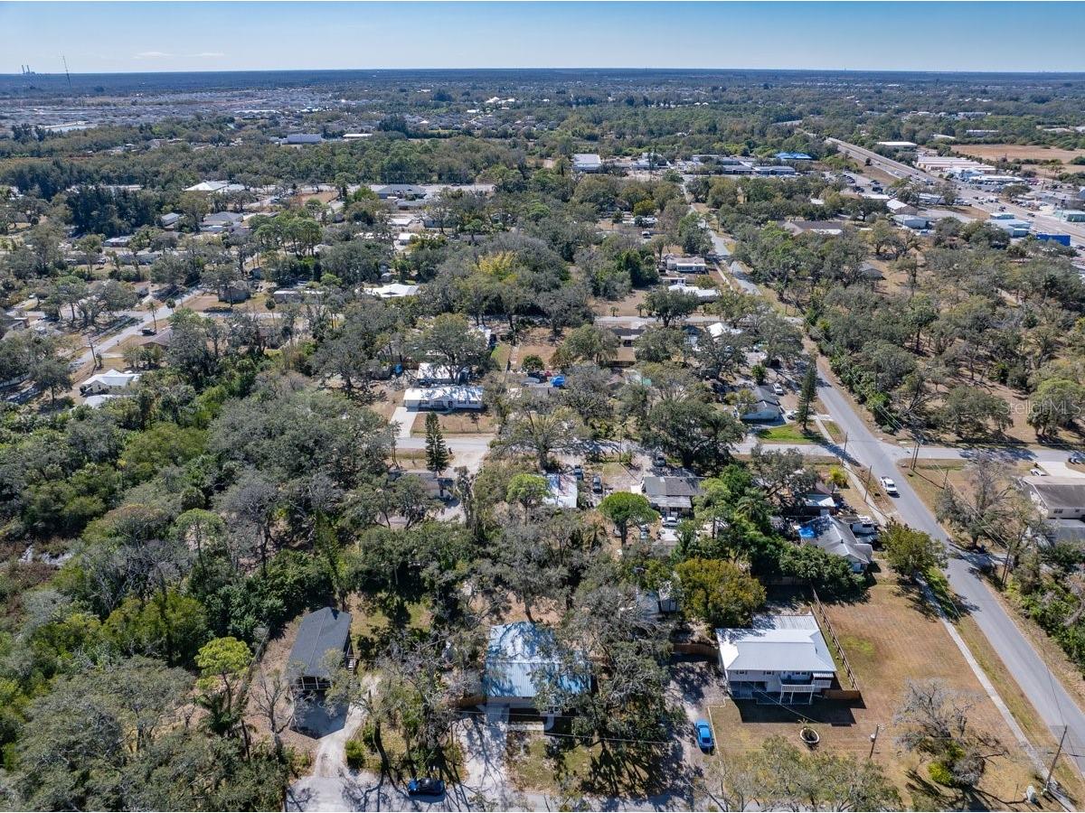 205 2nd Avenue SE Ruskin FL 33570 TB8471636 image24