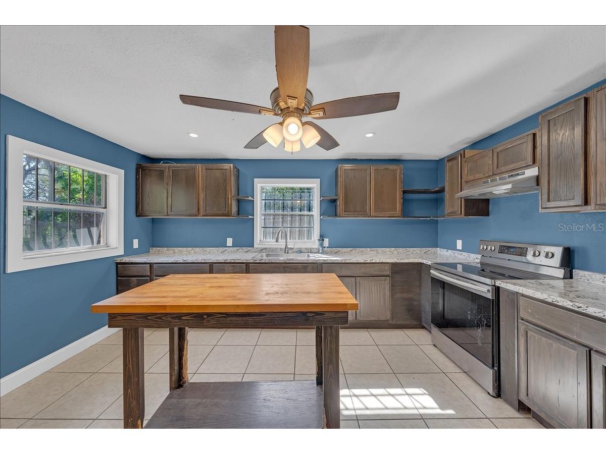 205 2nd Avenue SE Ruskin FL 33570 TB8471636 image3