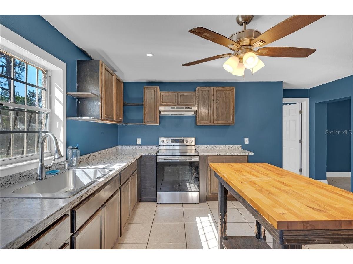 205 2nd Avenue SE Ruskin FL 33570 TB8471636 image8