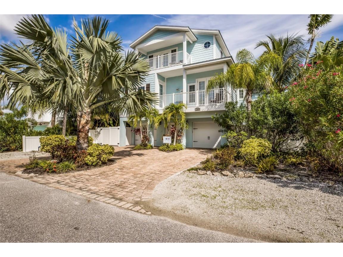 205 79th Street Holmes Beach FL 34217 A4584148 image1