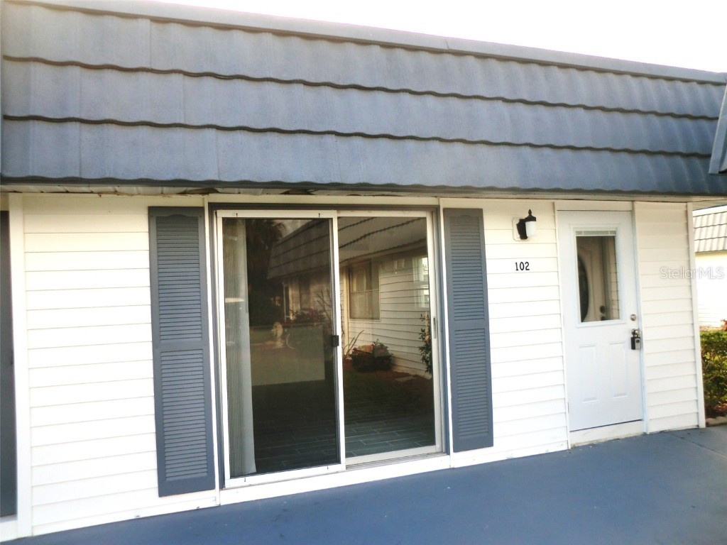 205 Andover Place N #102 Sun City Center FL 33573 T3486728 image1