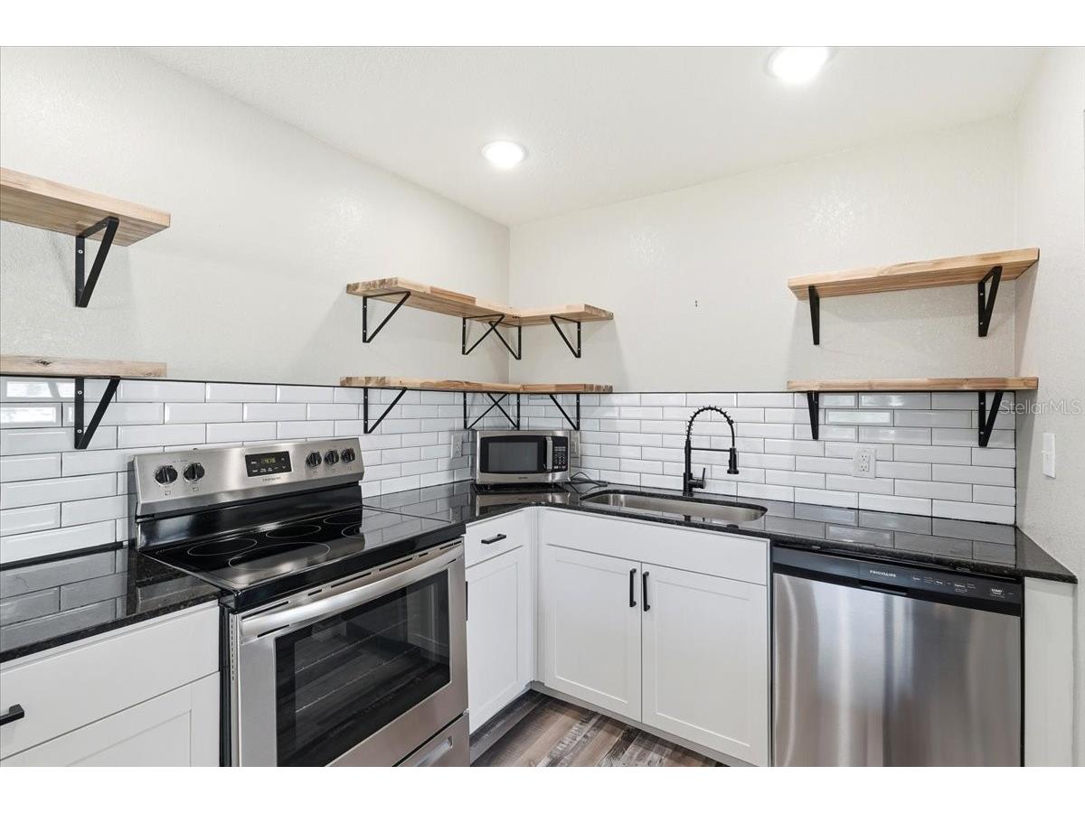 205 Andover Place N #119 Sun City Center FL 33573 P4938098 image3