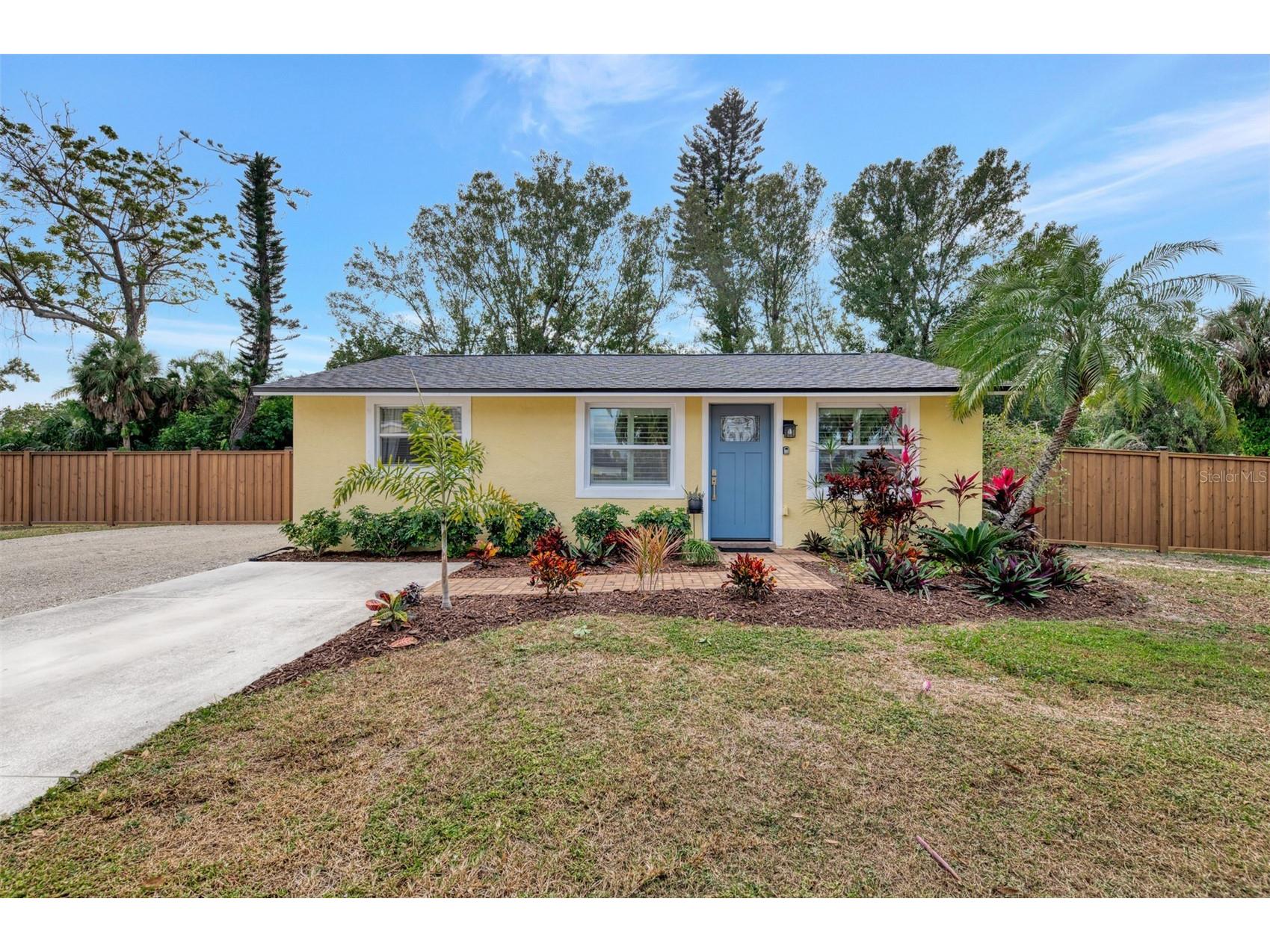 205 Avenida De Bahia Nokomis FL 34275 A4678198 image1