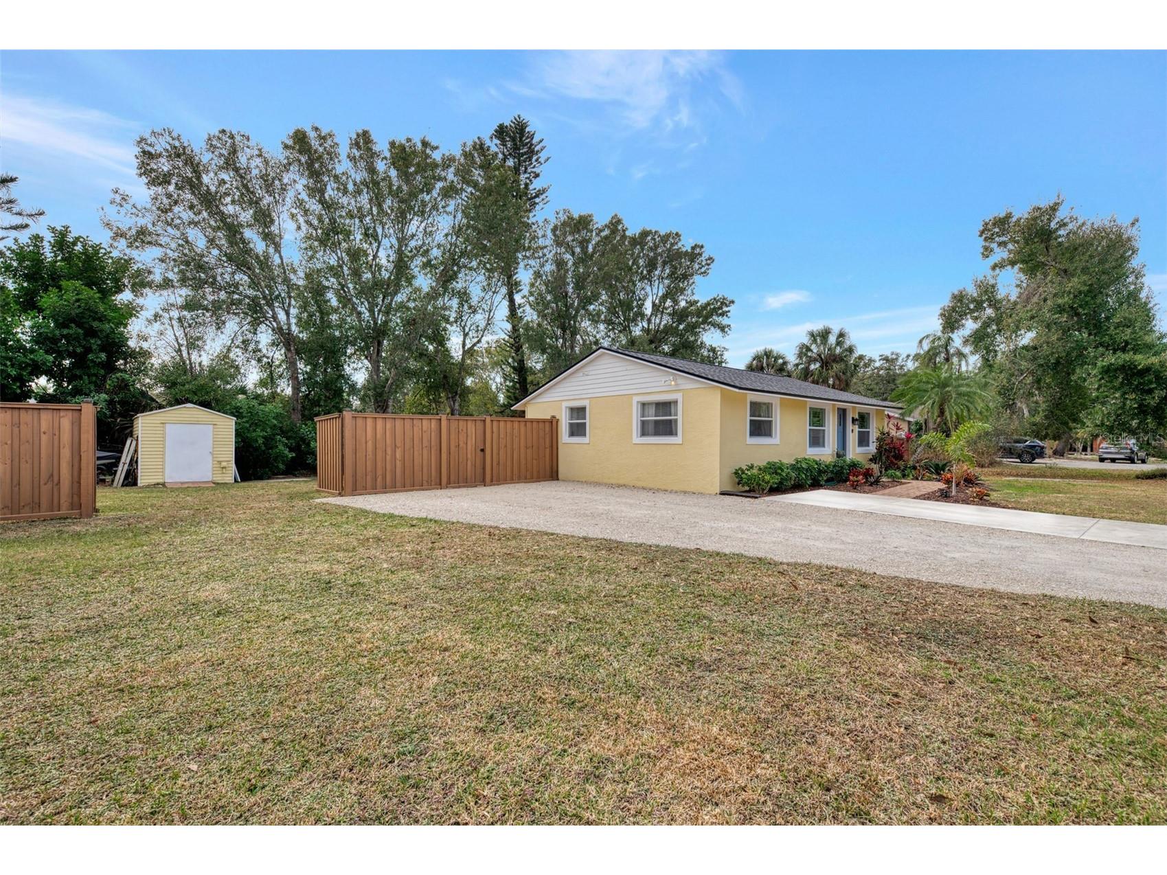 205 Avenida De Bahia Nokomis FL 34275 A4678198 image27