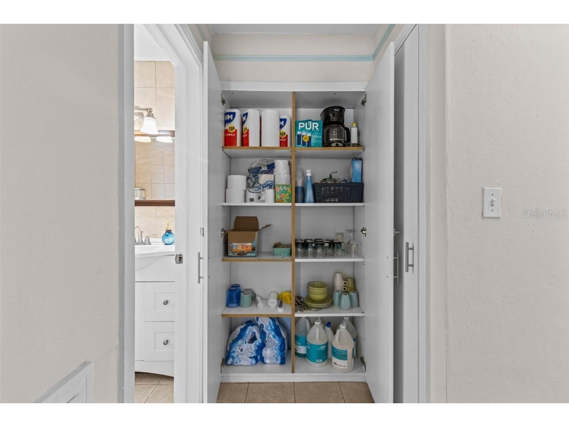 205 Bay Plaza Treasure Island FL 33706 TB8426169 image23