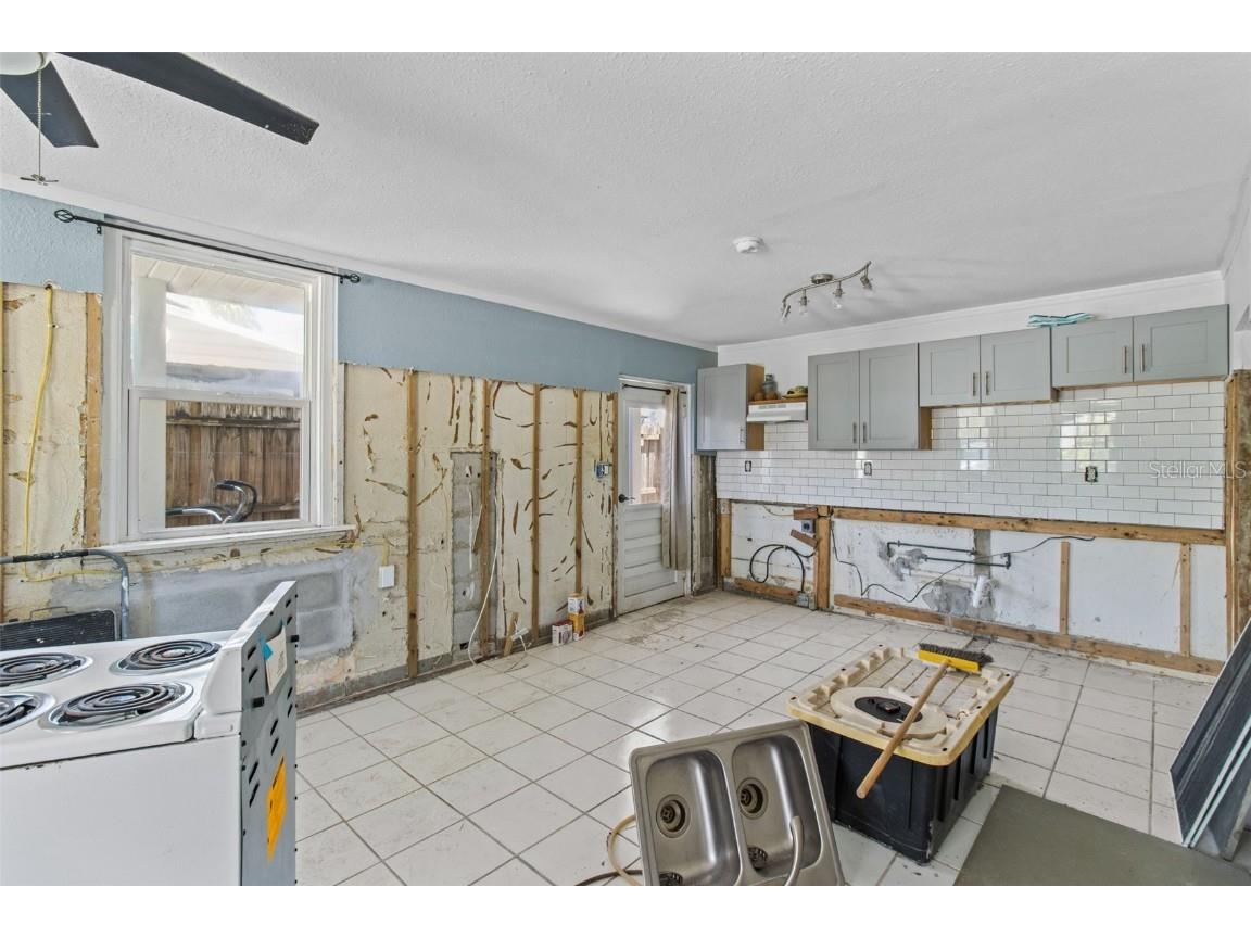 205 Bay Plaza Treasure Island FL 33706 TB8426169 image27