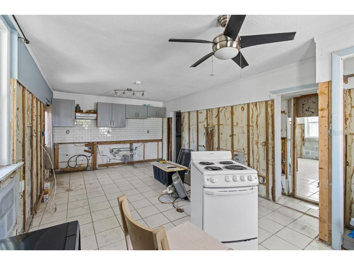 205 Bay Plaza Treasure Island FL 33706 TB8426169 image29