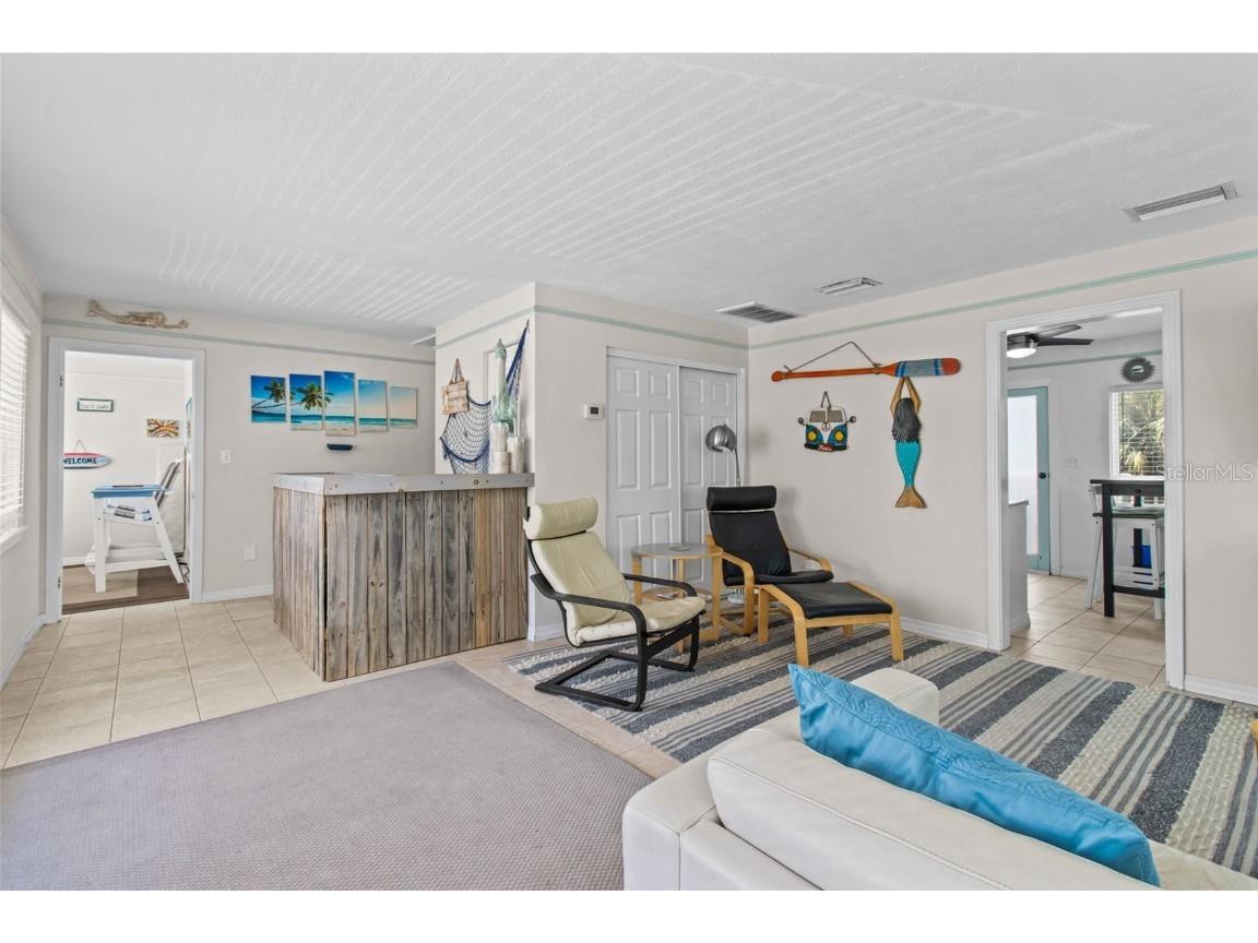 205 Bay Plaza Treasure Island FL 33706 TB8426169 image6