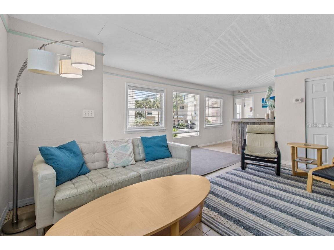 205 Bay Plaza Treasure Island FL 33706 TB8426169 image7