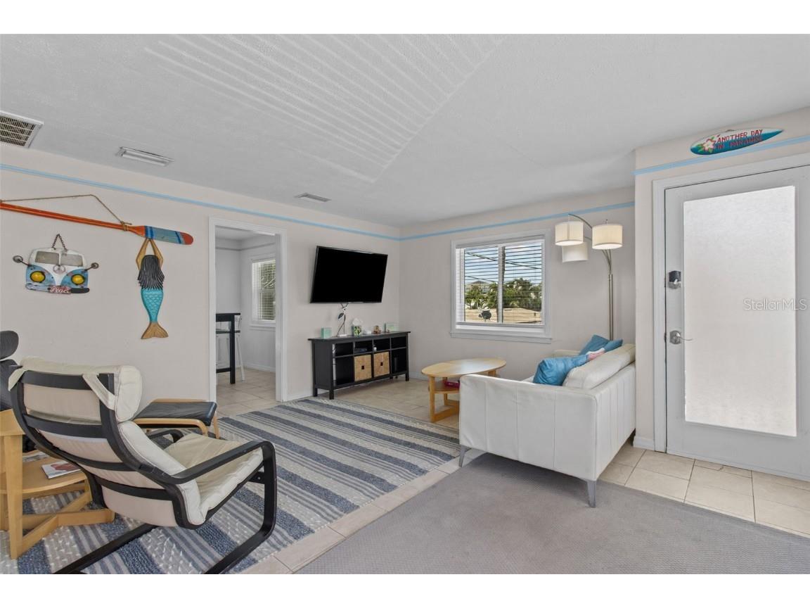 205 Bay Plaza Treasure Island FL 33706 TB8426169 image8